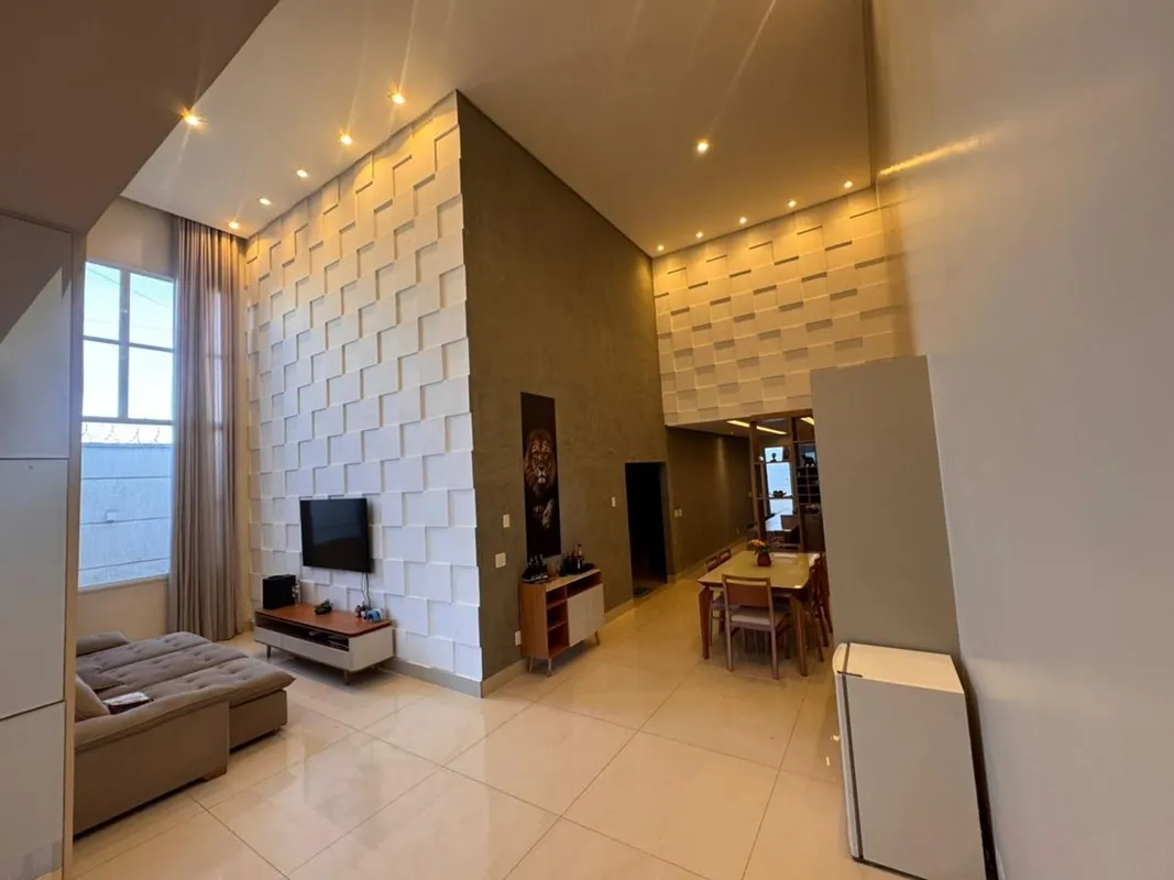 Casa de Alto Padrão no Setor Três Marias - GoiâniaLocalização privilegiada, próx...