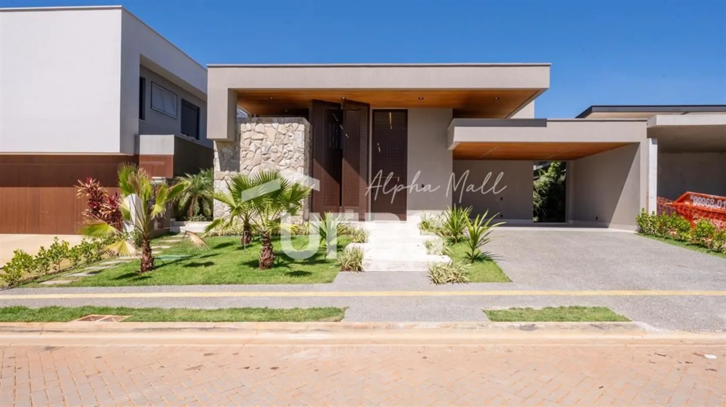 COD U-0031747 - Casa Térrea no Jardins ItáliaExcelente casa térrea no Jardins It...