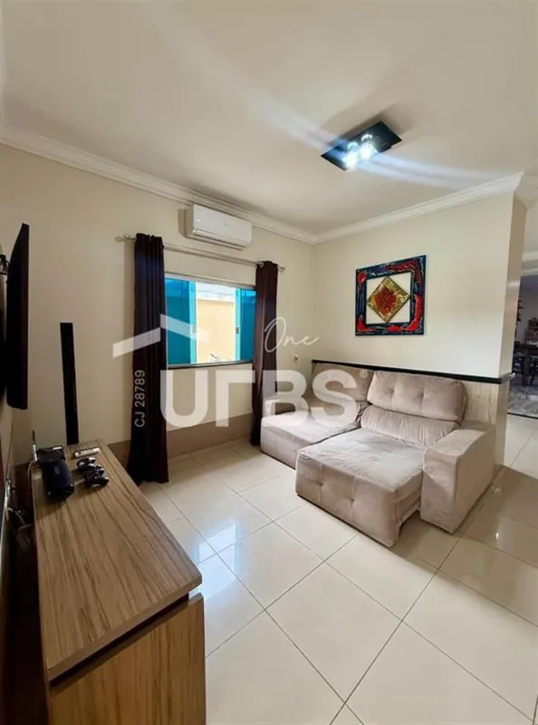 COD U-0030414 - Casa térrea à venda no Condomínio Jardim Veneza – Senador Canedo...