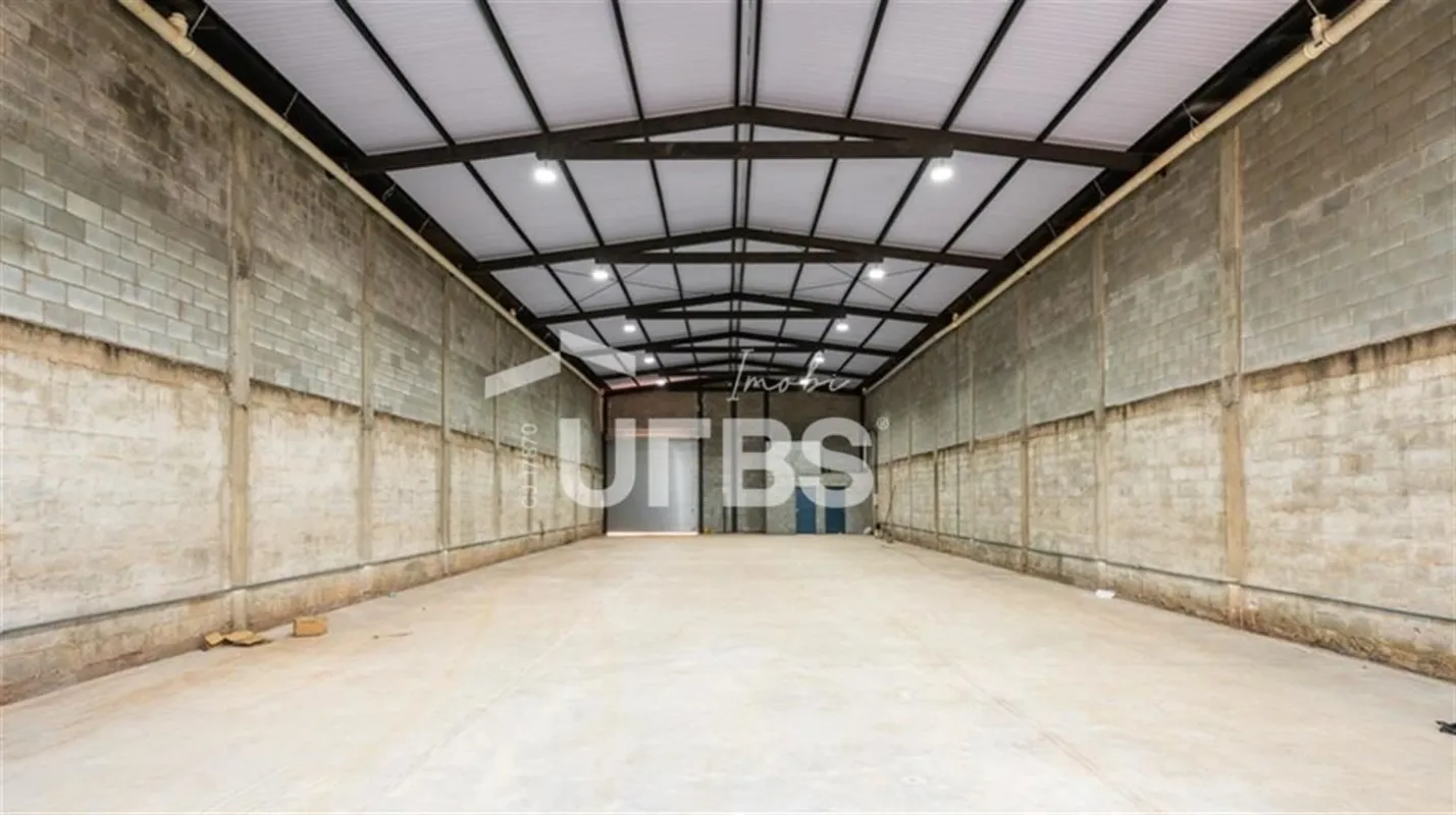 COD U-0030201 - GalpãoExcelente Galpão novo e nunca habitado, com 480m² de const...