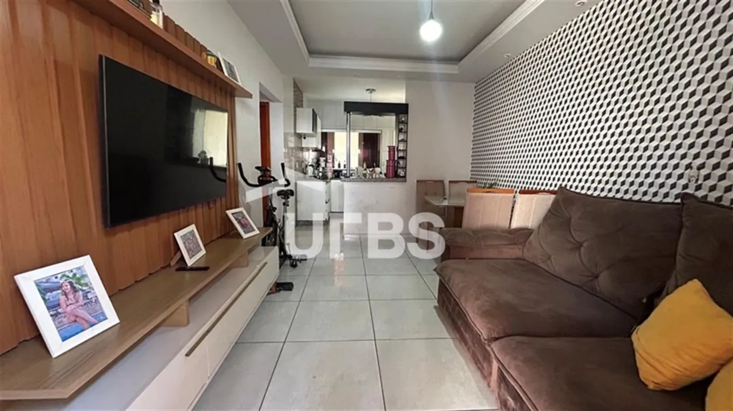 COD U-0027954 - Casa – Aparecida de GoiâniaImóvel com 198,11 m² de área total e ...
