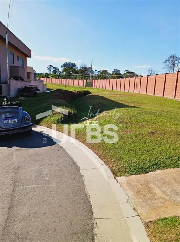 COD U-0027903 - Lote de 472m² no desejado Condomínio Jardins Bolonha, perfeito p...