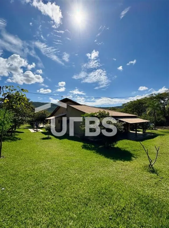 COD U-0025118 - Chácara perto do Rio das Almas. Imóvel muito bem construído com ...