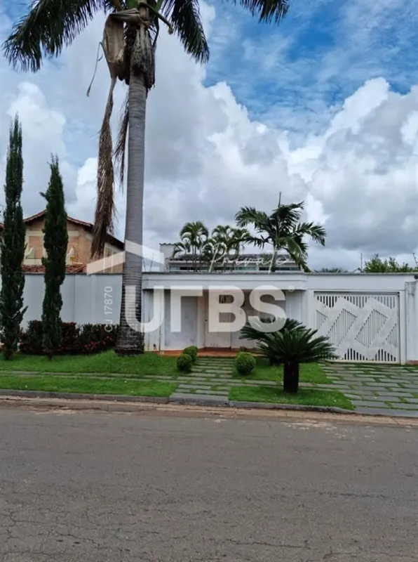 COD U-0030537 - Sobrado à venda – setor sudoeste - 5 quartos, piscina e amplo te...