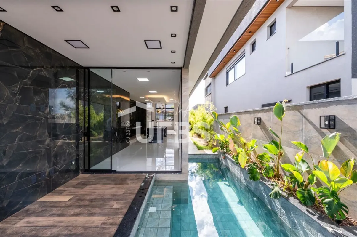 COD U-0028665 - Casa à venda – Condomínio Parqville Jacarandá – 3 suítes, piscin...