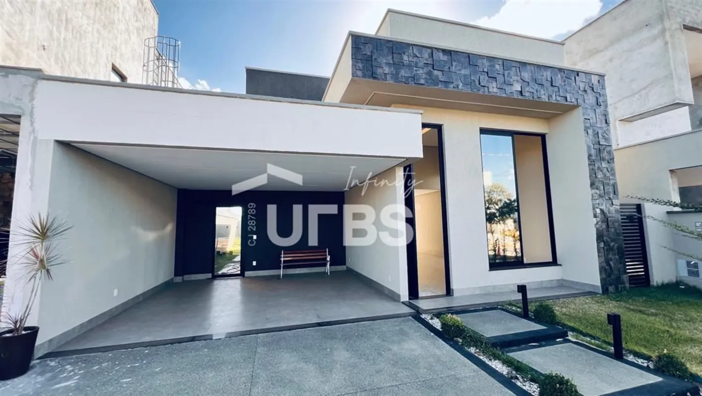 COD U-0025693 - Viva em Grande Estilo: Casa Térrea de Luxo com Piscina Aquecida ...