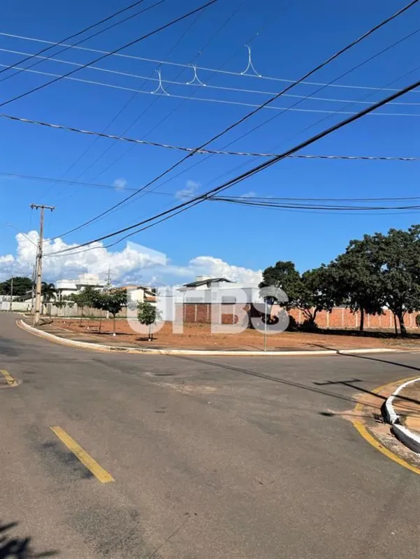 COD U-0024731 - Quadra 407 sul- 408 M² - ?Lote esquina- ?Frente praça da quadra ...