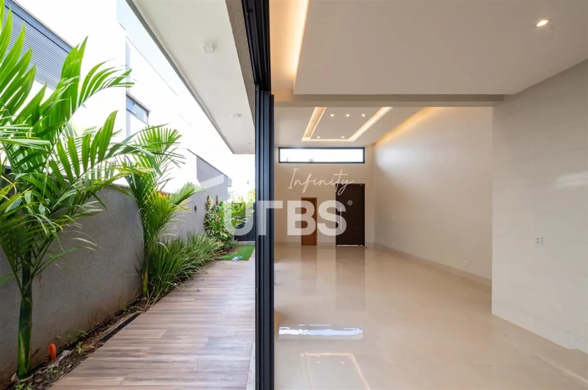 COD U-0028811 - Casa térrea à venda – Parqville Jacarandá – 3 suítes, 161,4 m², ...