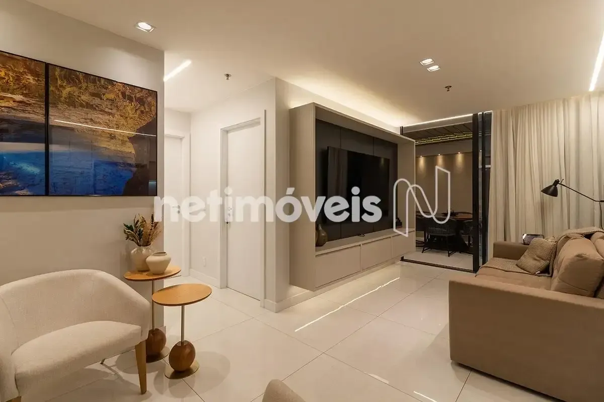 Apresentamos este incrível apartamento que combina conforto, tecnologia e sofist...