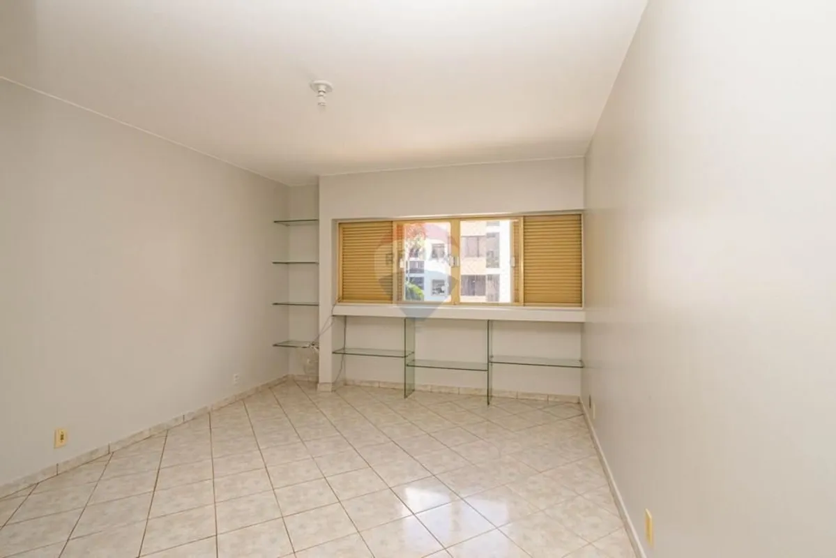 Excelente Apartamento no Cruzeiro Novo 03 Quartos (01 Suíte)Destaque: Prédio com...