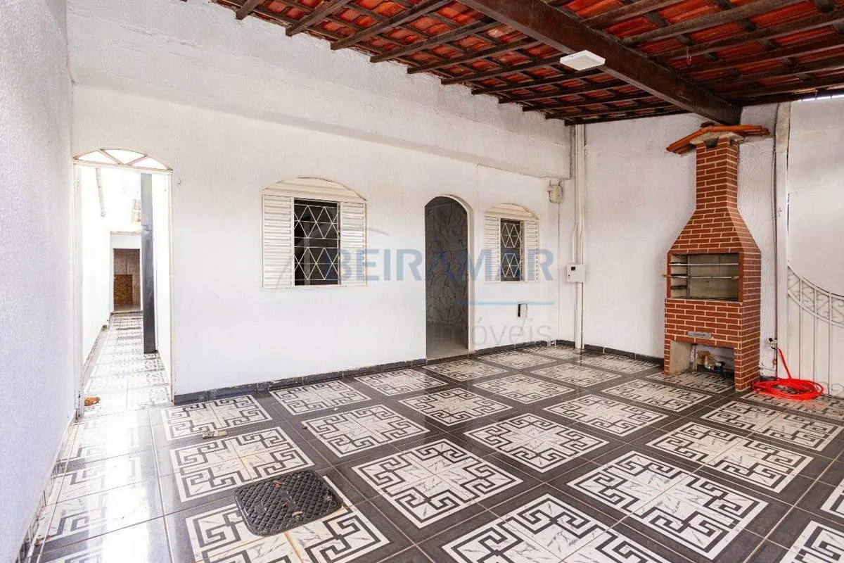 Casa 2 quartos, 126 m², 2 vagas cobertas, churrasqueira - QNO 18, Ceilândia/DFIm...
