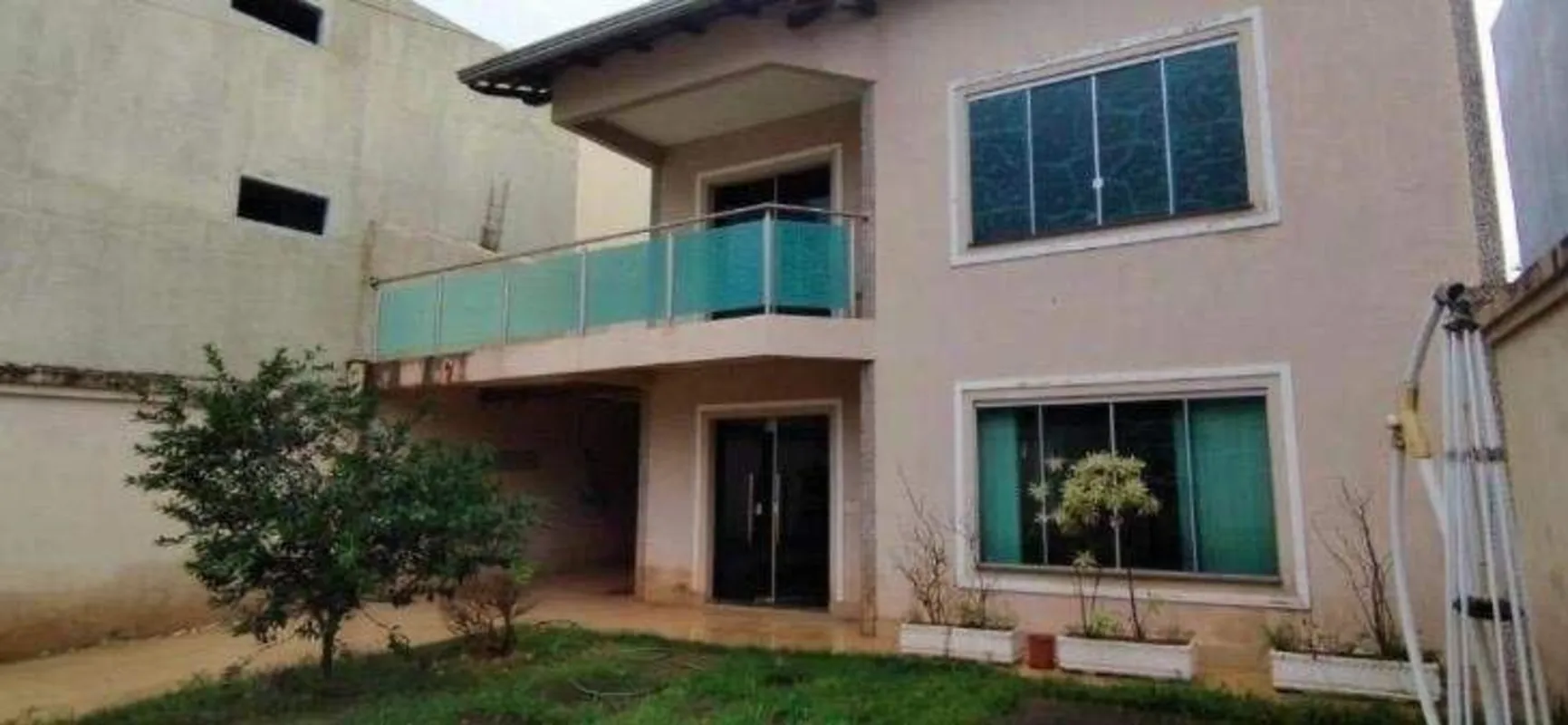 Excelente oportunidade para quem busca morar em condomínio com conforto, seguran...