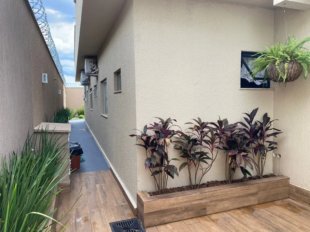 Linda casa de 3 quartos com 3 Suíte plenas no Parque Oeste/Goiânia.* Excelente L...