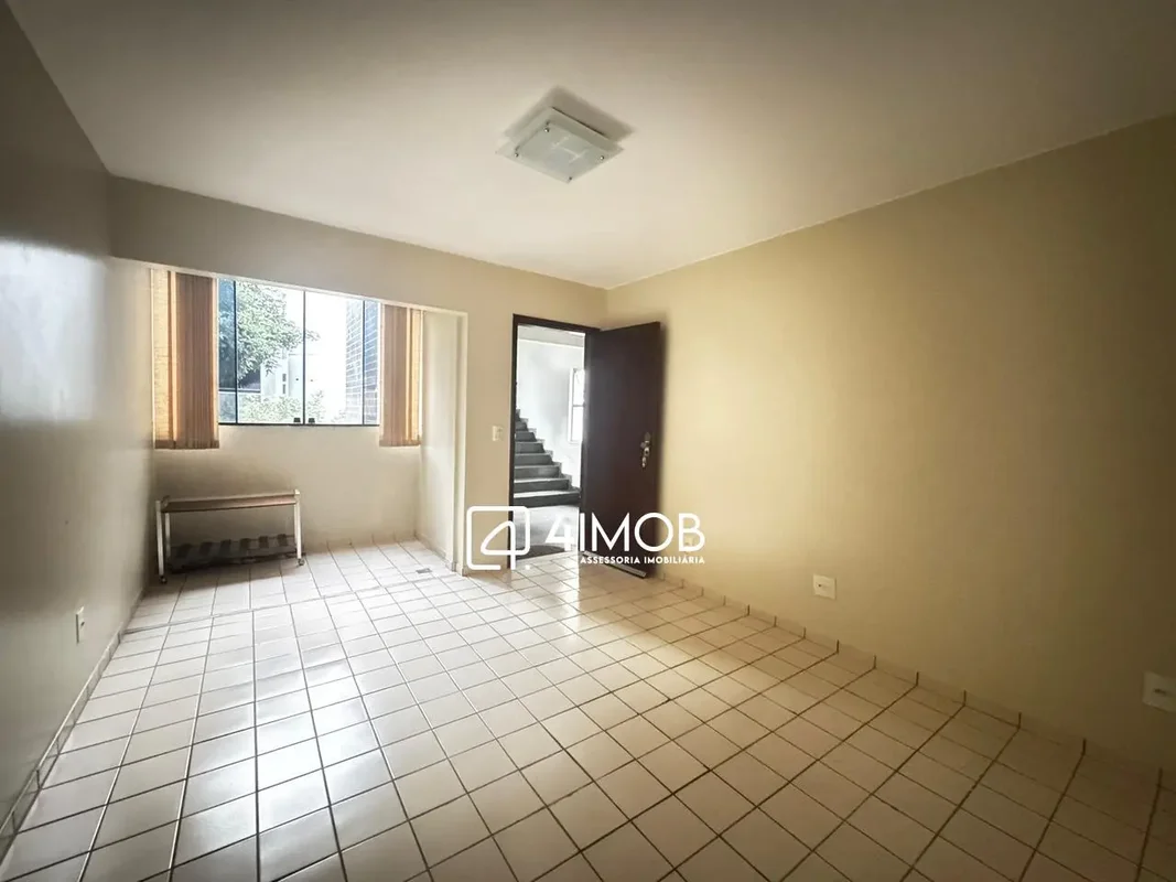 Vendo excelente apartamento de primeiro andar, composto de sala cozinha com armá...