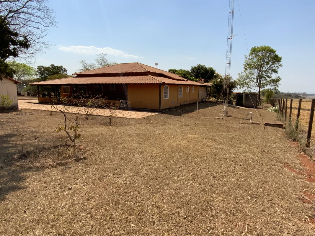 Excelente propriedade rural com infraestrutura completa, ideal para produção, la...