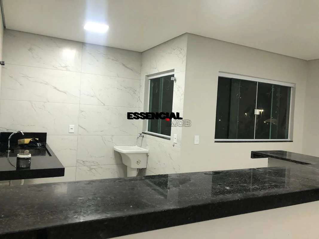 PRÉDIO NOVO À VENDA EM LOCALIZAÇÃO ESTRATÉGICA – SOBRADINHO 2Endereço: AR 17, Co...