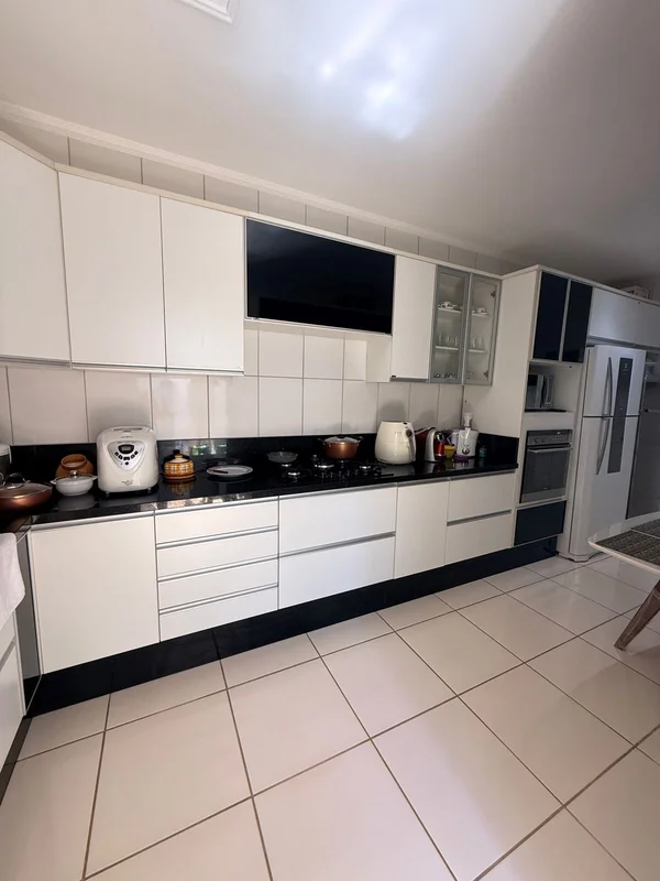 SOBRADO À VENDA – Samambaia NorteQR 431 – CJ 4 – LT 2 R$385.000,00Excelente opor...