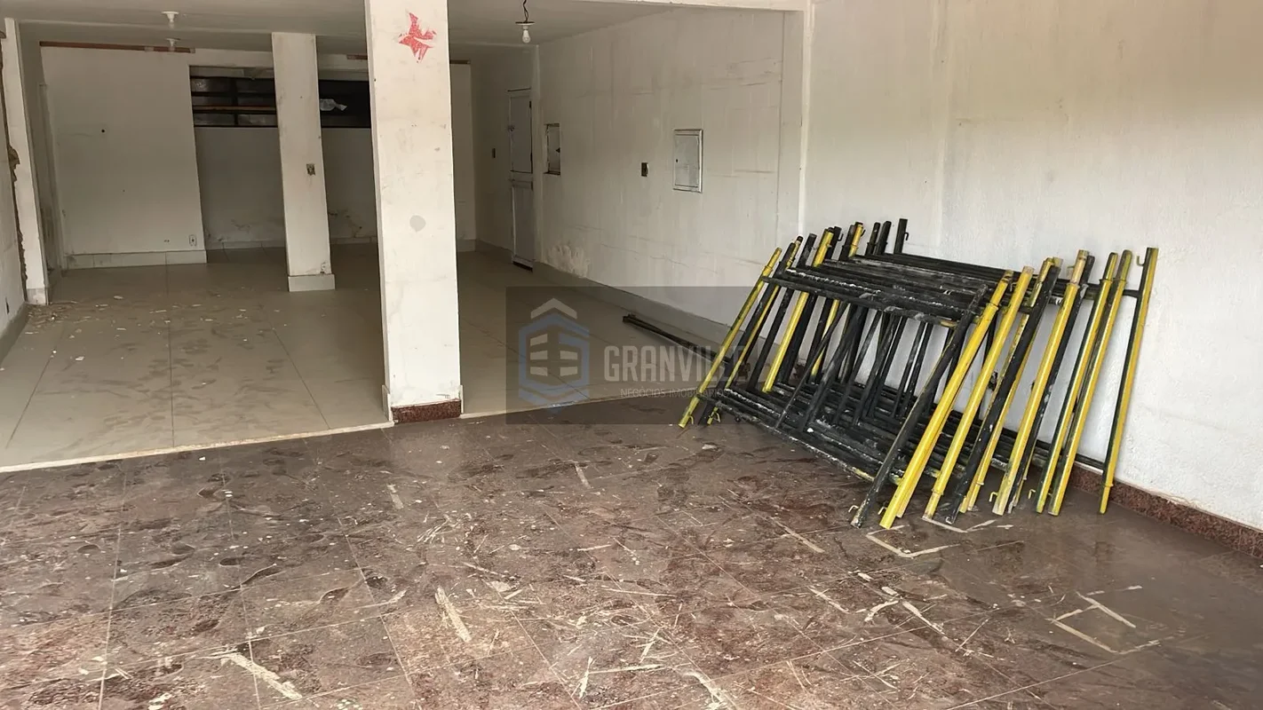 Granville Negócios Imobiliários Aluga:Loja com 180m², no SOF Sul Quadra 7, muito...