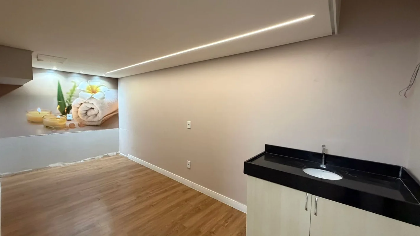 LOJA COMERCIAL NO S4 HOTEL PARA LOCAÇÃO – 76,21m² | ÁGUAS CLARASExcelente oportu...