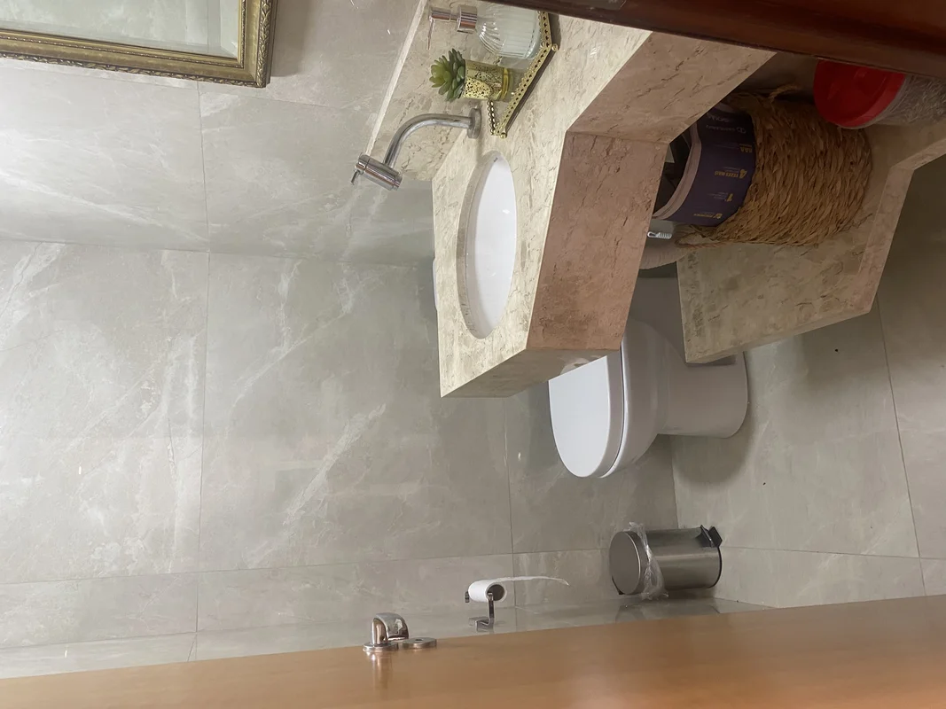 ???? APTO 4 QTOS COM 2 SUÍTES?? SETOR OESTE- RUA 7?? TODO REFORMADO RECENTEMENTE...