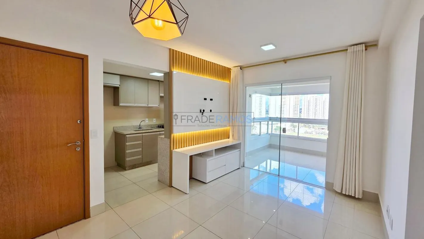 Apartamento no 7º andar, com 73,59 m², bem distribuído e completo em armários pl...