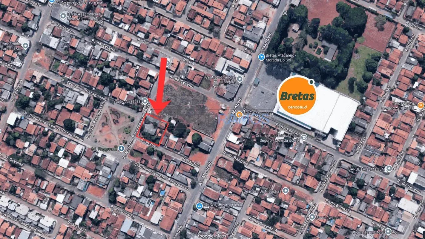 Apresentamos um excelente terreno/lote comercial, de esquina, em frente a uma pr...