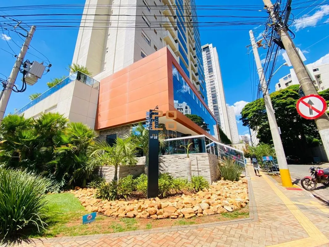 Apartamento mobiliado no Edifício Follow Bueno Residence, no Setor Bueno, com 61...