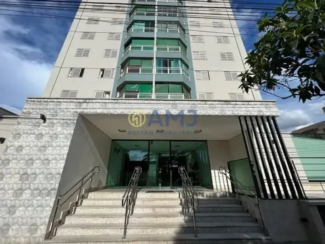 Aluguel de apartamento 3 Quartos (1 Suíte) no Jardim América Andar Alto e Nascen...