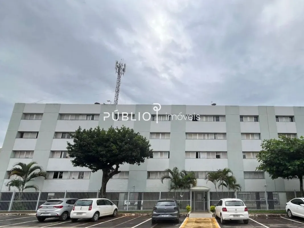 Apartamento totalmente reformado, com acabamento moderno e ambientes bem distrib...