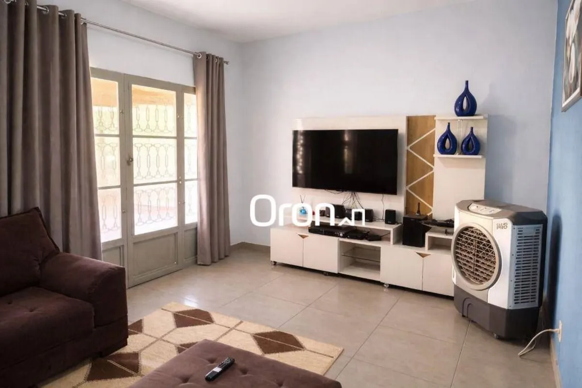 CÓDIGO DO IMÓVEL: CA2104LOCALIZAÇÃOPróximo ao Parque Leolídio Di Ramos, Passeio ...