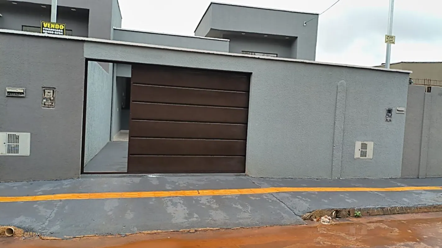 Casa 3/4 suíte Garagem para 2carrosSala Banho social CozinhaÁrea de serviço sepa...