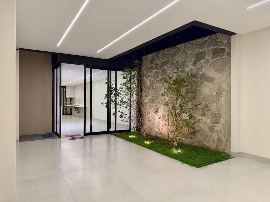 IMÓVEL JARDIM PLANALTOImóvel totalmente reformado e ampliado! - Casa 4 quartos, ...