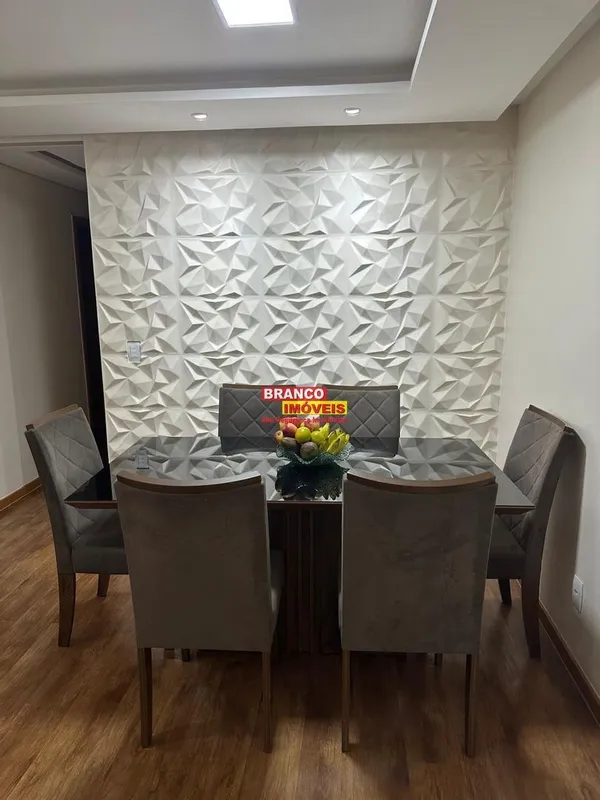 BRANCO IMÓVEIS VENDE - RESIDENCIAL VIA SOLARE SAMAMBAIA SULMore em um Condomínio...