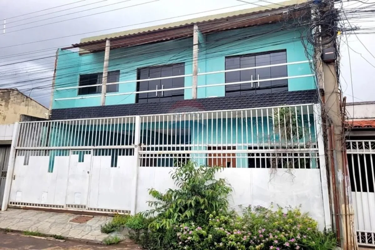 Sobrado 4 Quartos com Suíte em Ceilândia SulQNP 20 P NORTEO espaço que você proc...