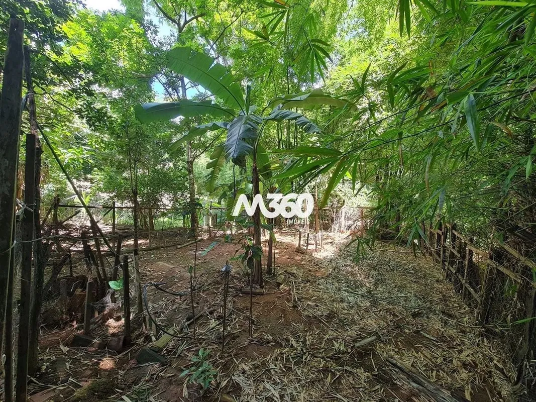 Chácara em Aparecida de Goiânia ?Com 2514m²?Casa térrea ?3 quartos sento 1 suíte...