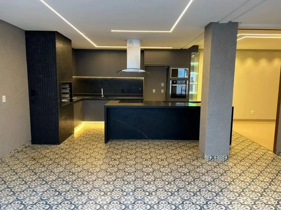 ILHA BELA RESIDENCIALSobrado com 03 suítes plenas, sala dois ambientes, office, ...