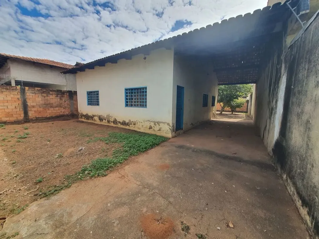 Casa à Venda no Residencial Center Ville R$ 300.000,00 2 Quartos, sendo 1 Suíte ...