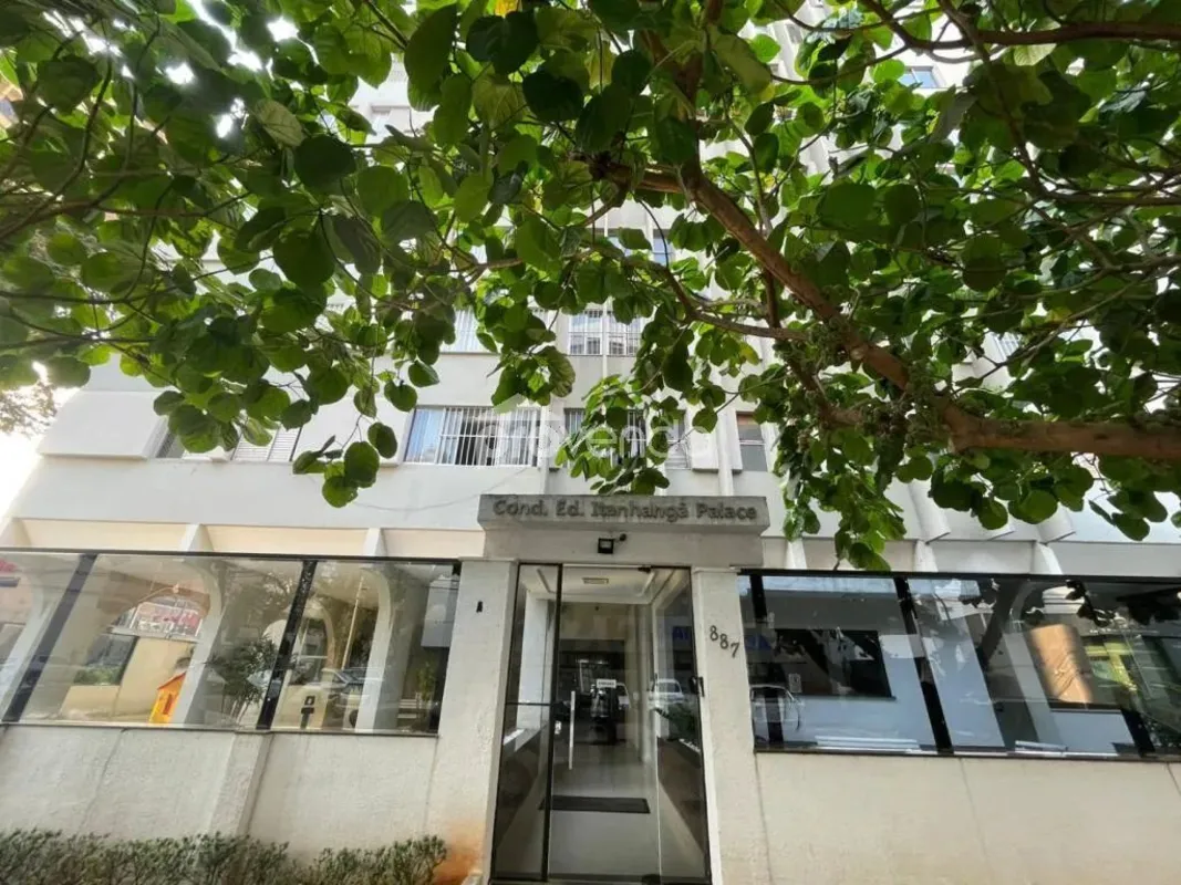 Apartamento bem distribuído, com 3 quartos, sendo 1 suíte com armário e ar-condi...