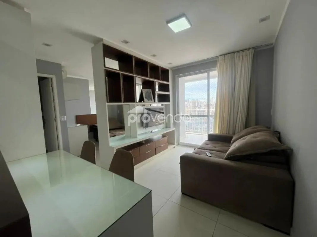 Flat mobiliado, cozinha rica em armários, ar-condicionado, amplo com fechadura d...