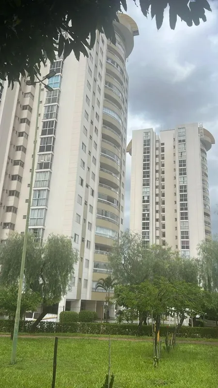 Apartamento com 3 suítes (duas americanas)Office,Varanda gourmet com churrasquei...