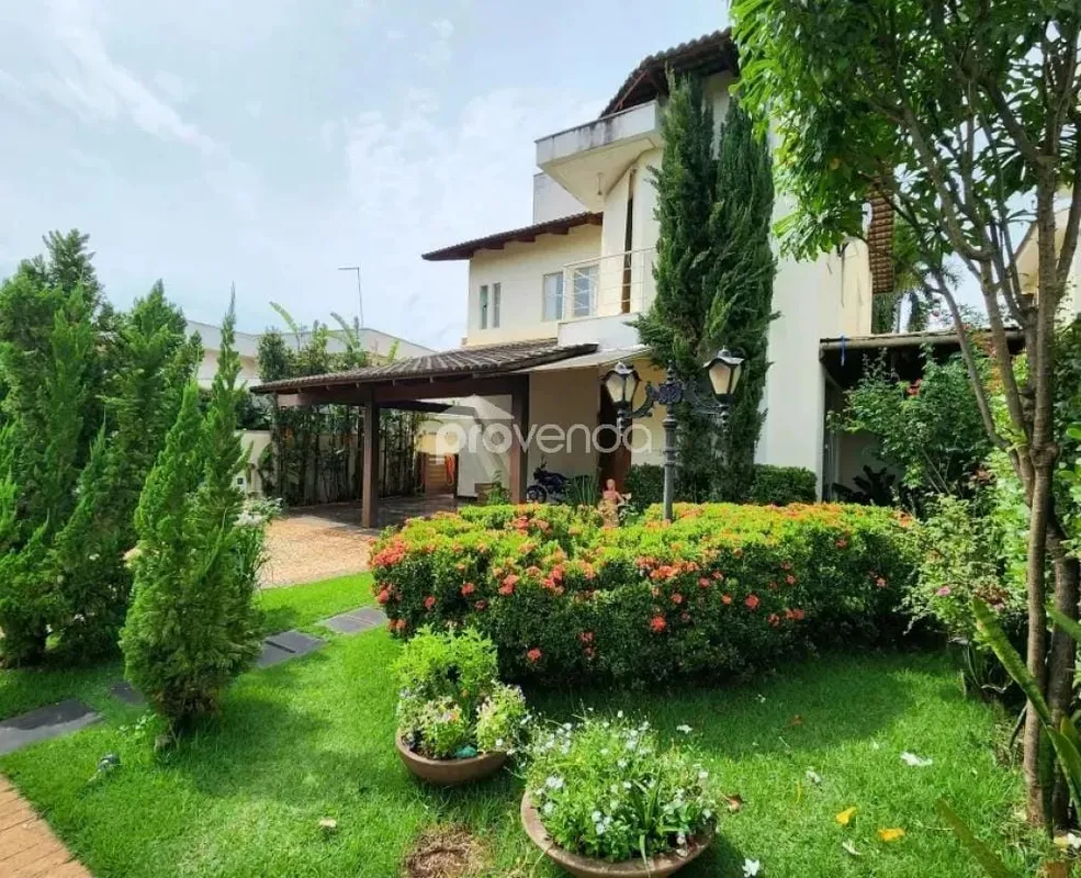 Sobrado à Venda no Condomínio Portal do Sol II Descubra o conforto, sofisticação...