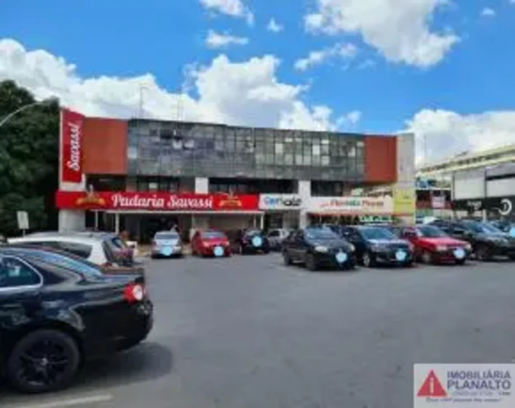 ALUGA- SE SALA (214) SALA EXCELENTE - CLN 307 BLOCO E.Sala excelente, com piso e...