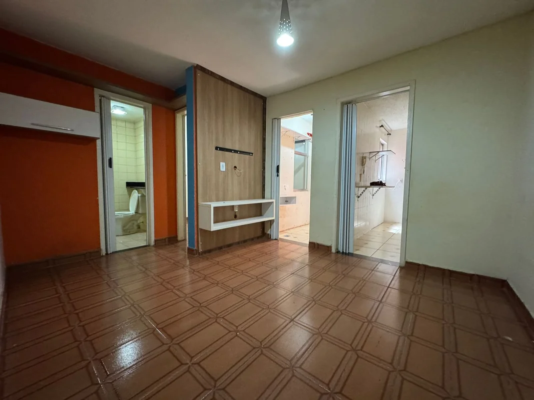 Apartamento à Venda – Edifício San Francisco, 2º AndarCaracterísticas do Imóvel:...