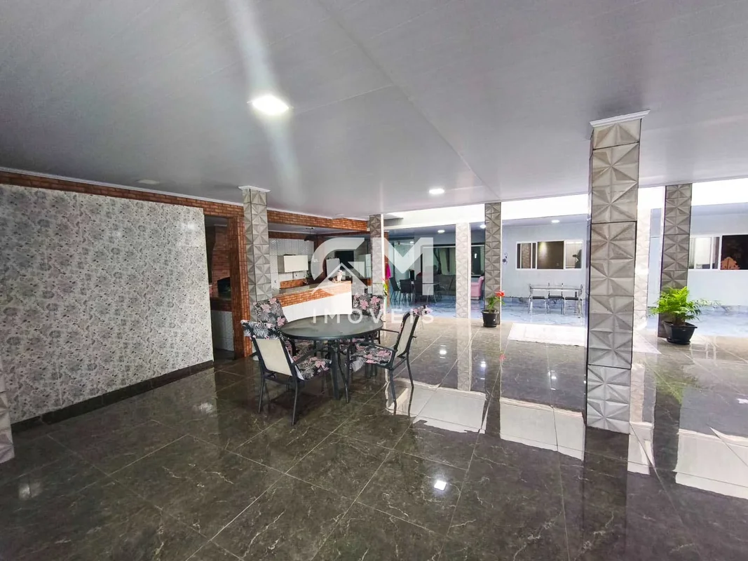 A GM Imóveis vende excelente casa na QMS 37, no Setor de Mansões - Sobradinho 2....