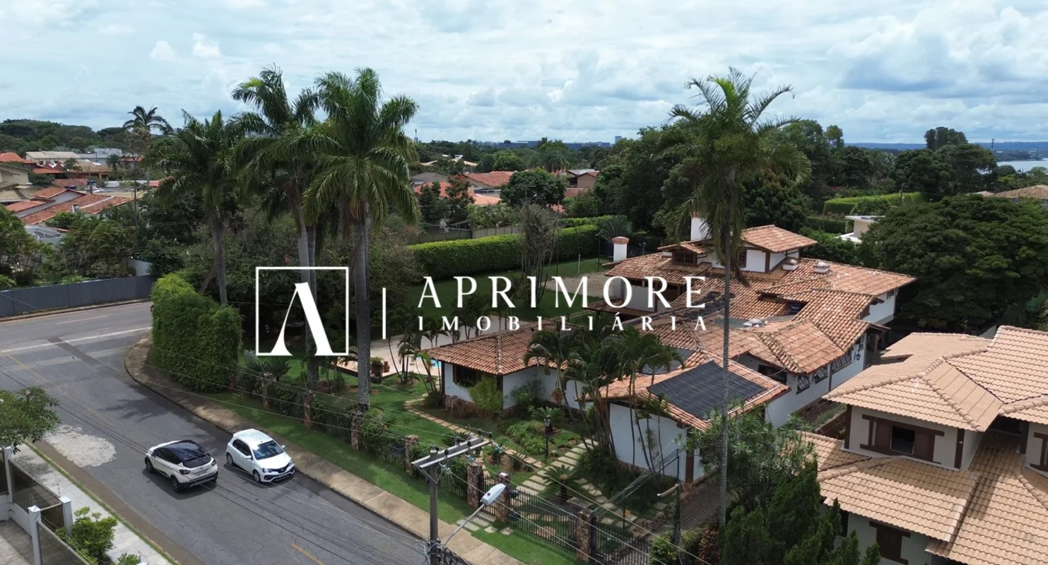 APRIMORE IMOBILIÁRIA VENDE:SHIS QL 16 REFORMADA, COM 03 ENTRADAS INDEPENDENTES.0...