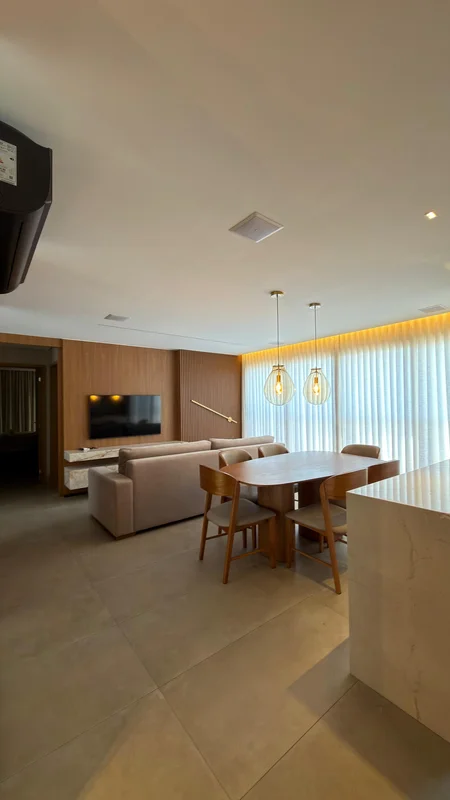 Alugo 3 suítes(95m2) no Alive Bueno (excelente localização) Totalmente mobiliado...