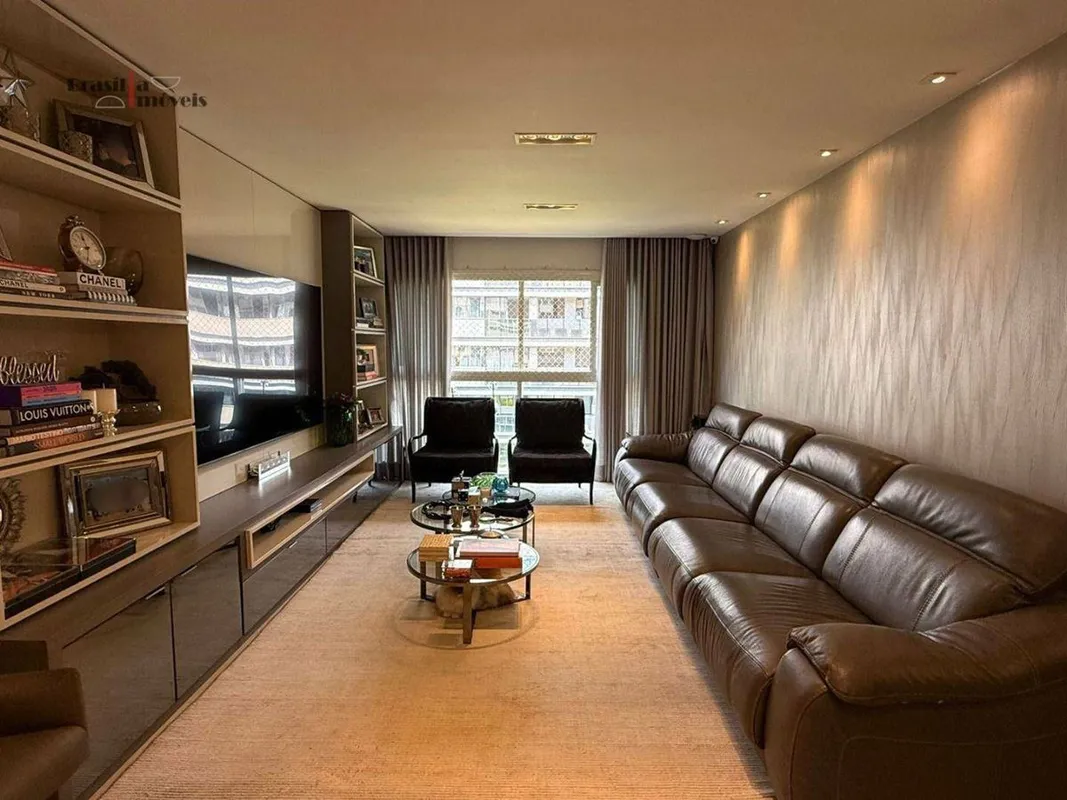 A Brasília Imóveis apresenta este elegante apartamento de alto padrão, localizad...