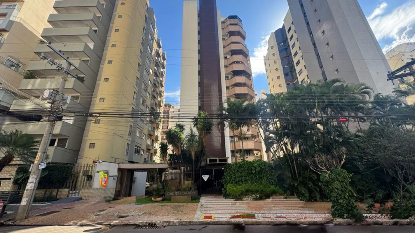 Vende-se Apartamento no Setor Bueno, Edifício Solar das Orquidias, 3 quartos sen...