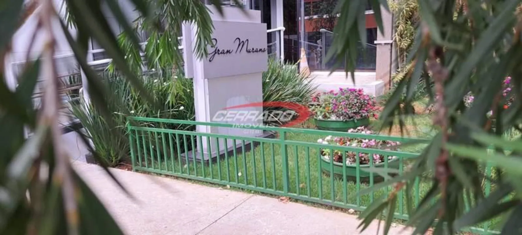 Apartamento de excelente localização , próximo ao colégio OMNI , acabamento refi...