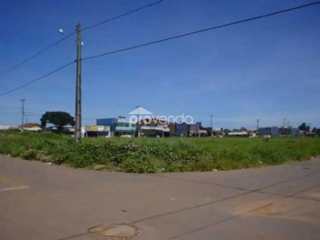 Área comercial para aluguel com uma quadra fechada sendo 18 lotes, com área tota...